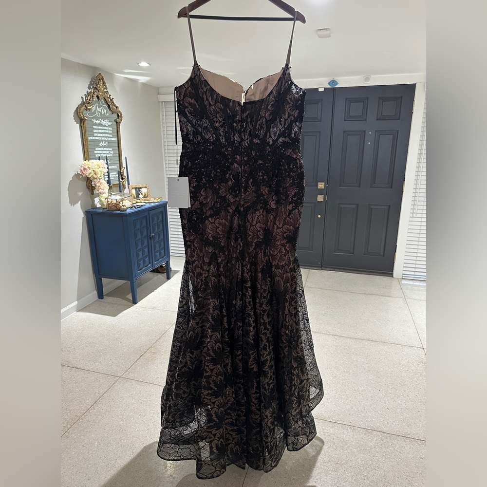 NWT Mac Duggal Black Lace Evening Gown - Picture 5 of 6